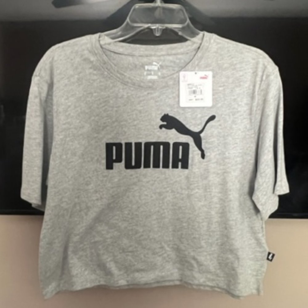 PUMA CROPPED LOGO TEE TOP SIZE SMALL BRAND NEW